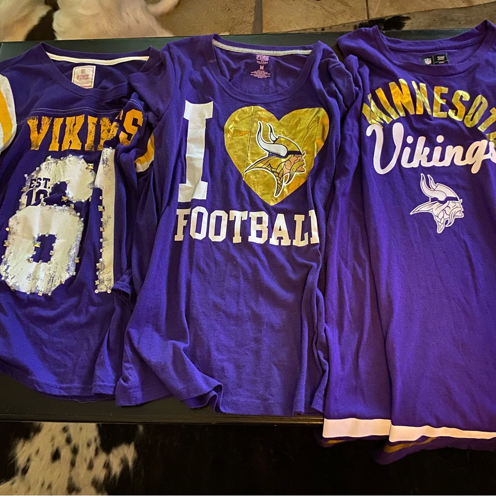 NFL Womens Purple Vikings  Short Sleeve Tees and Cold Shoulder Dress